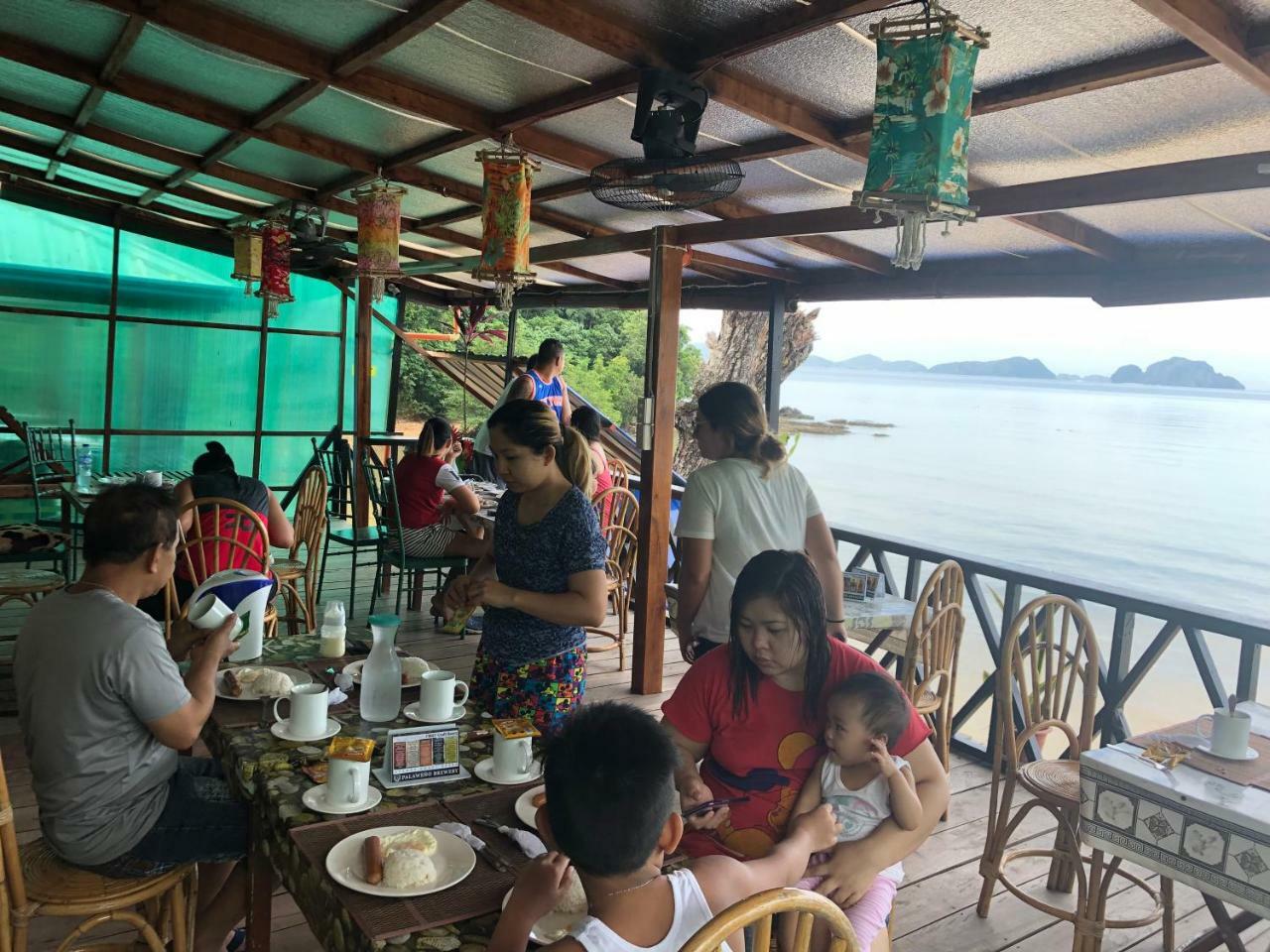 Rl Coastline Inn El Nido Buitenkant foto