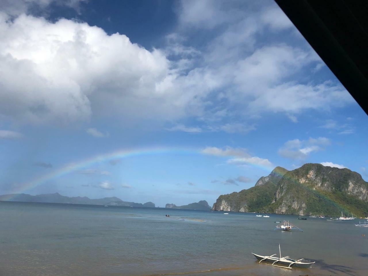 Rl Coastline Inn El Nido Buitenkant foto